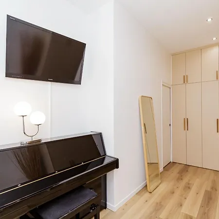 Chic And Cosy Paris Stay By Eiffel Tower & Seine Apartment Paris